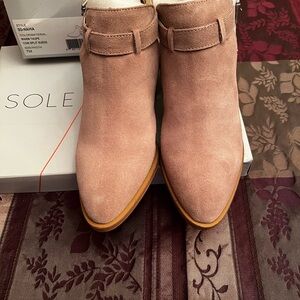 Sole Society warm taupe booties